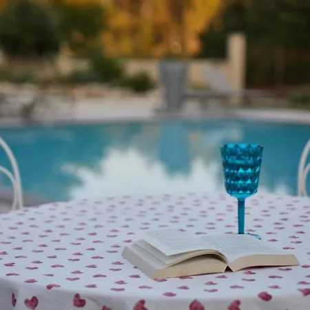 Le Pre De L'aube Bed & Breakfast