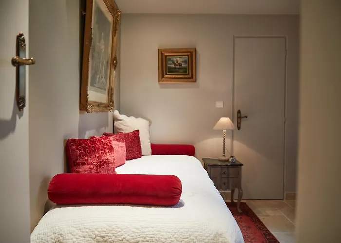 Le Pre De L'aube לינה וארוחת בוקר Montjoyer