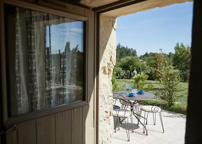 לינה וארוחת בוקר Le Pre De L'aube